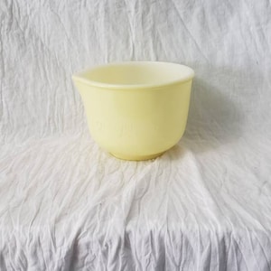 Vintage Yellow Glasbake Mixing Bowl Small Size Handles Pour Spout Sunbeam Mixer