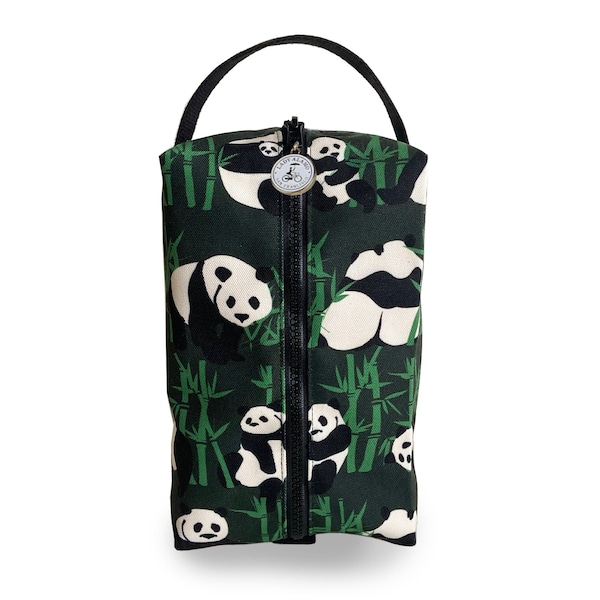 Panda Print Dopp Kit Toiletry Borsa da viaggio con fodera idrorepellente. Tessuto lavabile. Fatto a mano a San Francisco