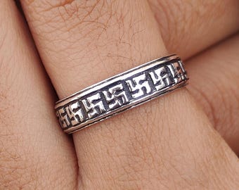 エンボス加工スターリングシルバー製仏教の祈りの指輪、オム・マニ 