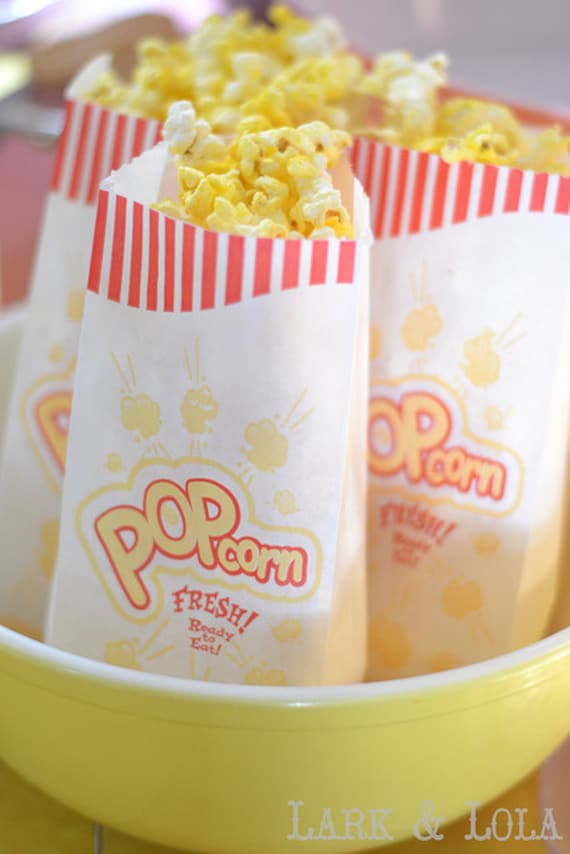 Items similar to 50 NewNostalgic Popcorn Bags on Etsy