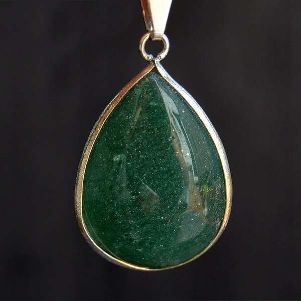 Green Quartz Pendant Etsy