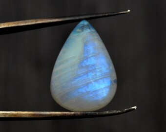 Rainbow Moonstone Cabochon Stone (22mm x 16mm x 7mm) 20cts - Drop Loose Gemstone - Natural Crystal