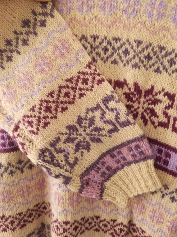 Hand knitted wool fairisle sweater beige purple p… - image 2