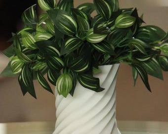 Modern White Spiral Planter – Minimalist Home Decor Vase