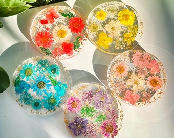 Handmade Real Flower Resin Coaster, Pressed Flower Drink Coaster with Gold Foil, Botanical Decor Gift, Personalized Floral Coaster for Her