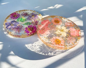 Pressed Flower Resin Coaster, Real Flower Drink Coaster, Handmade Botanical Coaster with Gold Foil, Unique Nature Gift for Women Home Decor