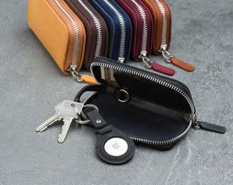 Custom Initials Key Wallet – Leather Zipper Key Holder, Card & Cash Pocket, Gift for Him