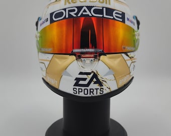 1:2 Support pour casque | Marque Schuberth | Véritable passionné de course