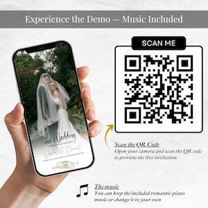 K&ouml;nnte beinhalten: Ein Smartphone zeigt eine Hochzeitseinladung mit einem Foto eines Paares. Der Text lautet "our Wedding" und "Sophia & Daniel". Ein QR-Code ist vorhanden, mit dem Text "SCAN ME". Das Bild enth&auml;lt auch Text &uuml;ber Musik.
