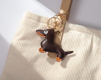 Personalized Dachshund Leather Key chain,Custom Bag Charm with Name,Stainless Steel Key chain,Gift for Dog Lover,Unique Pet Accessory Gift
