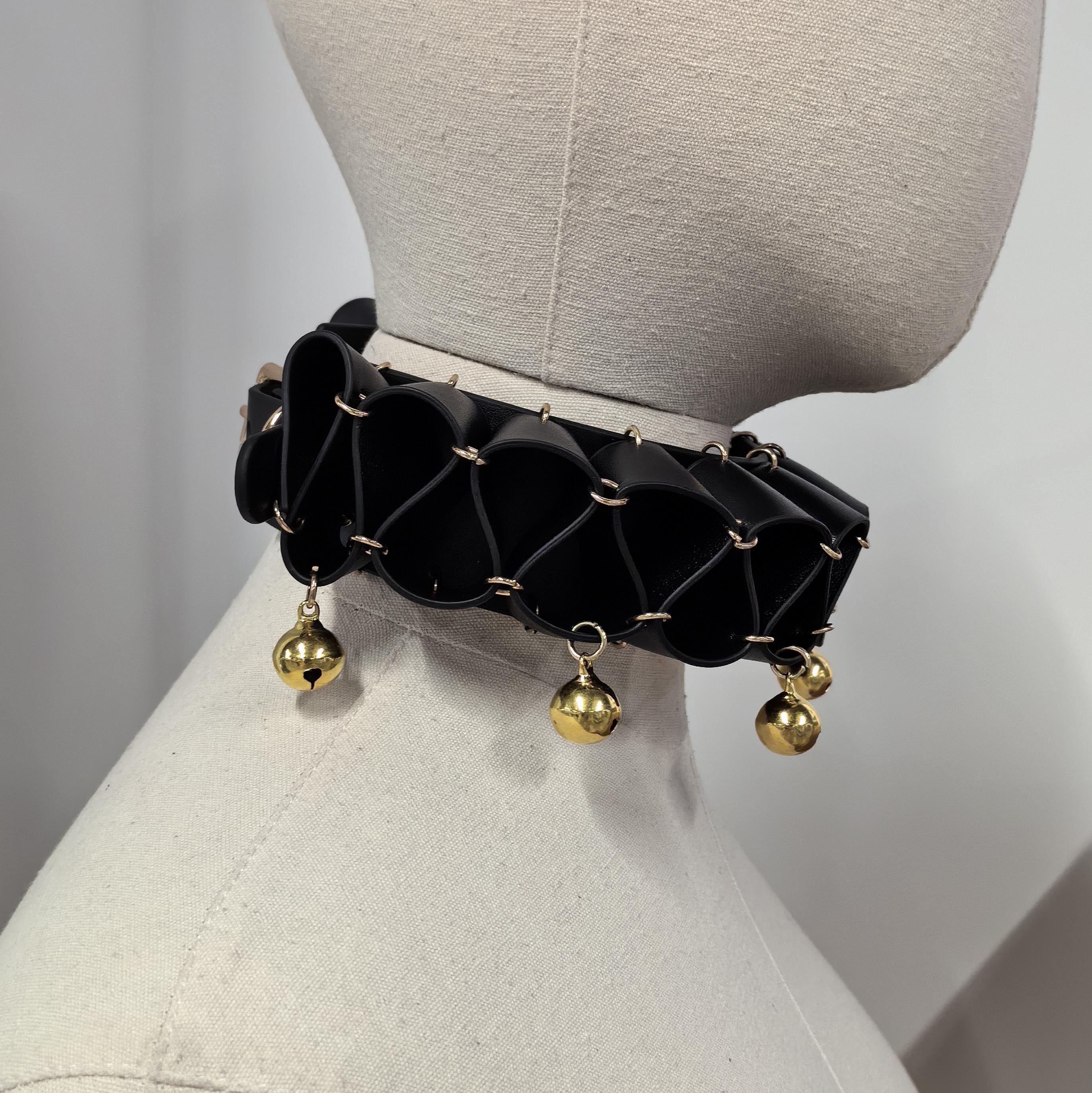 Cowbell choker - Etsy 日本