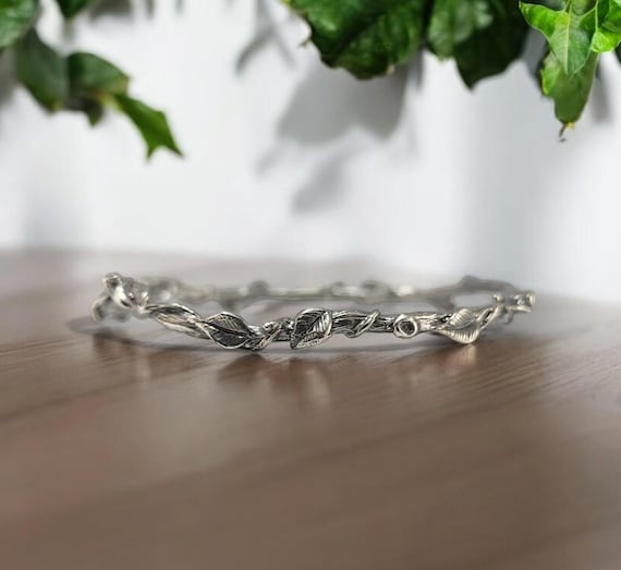 Leaf Vine Design Oxidized Sterling Silver Ring - Nature Inspired Leaf Vine Design Oxidized Sterling Silver Ring - Nature Inspired