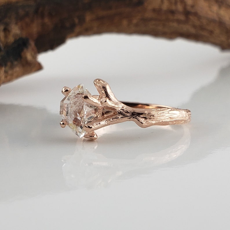 Raw Uncut Herkimer Crystal Diamond Engagement Ring in 14k Rose Gold Ring Setting Raw Diamond Ring afbeelding 8