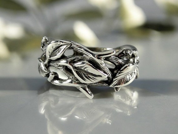 Sterling Silver Leaf and Twig Ring, Handmade Nature-Inspired Jewelry