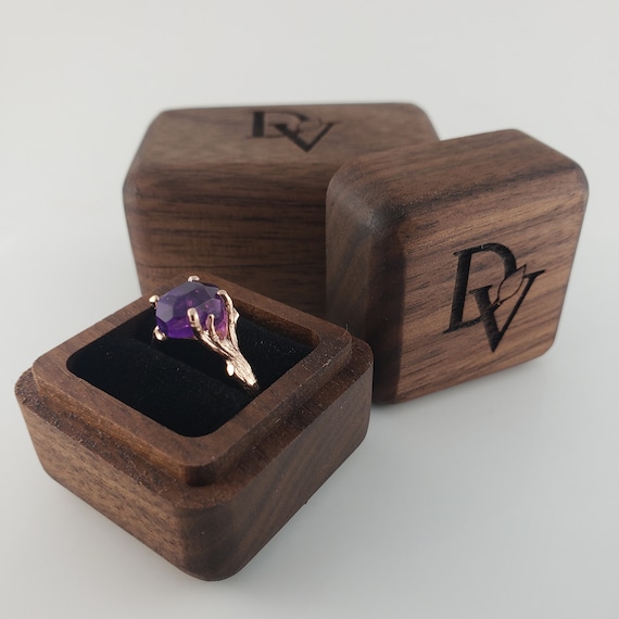 DV Logo Engraved Walnut Engagement Ring Box - Single Ring Box