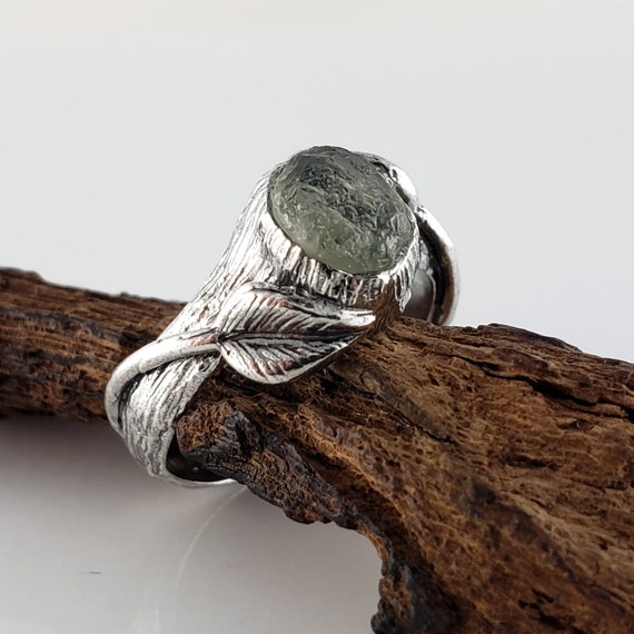 Leaf & Twig Rough Montana Sapphires Wedding Ring for Her, Engagement Ring, Bridal Set by DV Designs