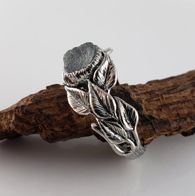 Unisex Leaf and Twig Montana Sapphire Wedding Ring, Engagement Ring by DV Designs image 5
