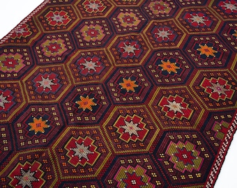 6x10 Vintage Floral Kilim Rug, Handwoven Wool Goat Hair Kilim Rug, Large Turkish Kilim, Farmhouse Decor, 5'9" x 10'4"
