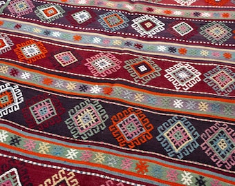 5x8 Striped Kilim Rug, Vintage Bohemian Rug, Handmade Turkish Rug, Bedroom Rug, Anatolian Rug, 4'8" x 7'8"