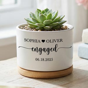 Spersonalizowana doniczka dla pary, spersonalizowana doniczka na sukulenty z okazji zaręczyn, dekoracja na przyjęcie zaręczynowe, romantyczna pamiątka z wieczoru panieńskiego