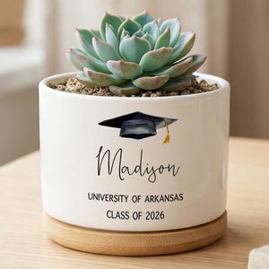 Graduate Gift, Personalized Ceramic Succulent Planter, Class of 2026 Plant Pot, College Graduation Desk Decor, Senior Gift