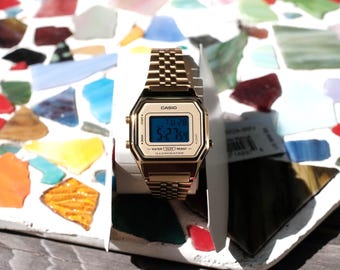 Casio LA680WGA (dorado) Mod de filtro azul