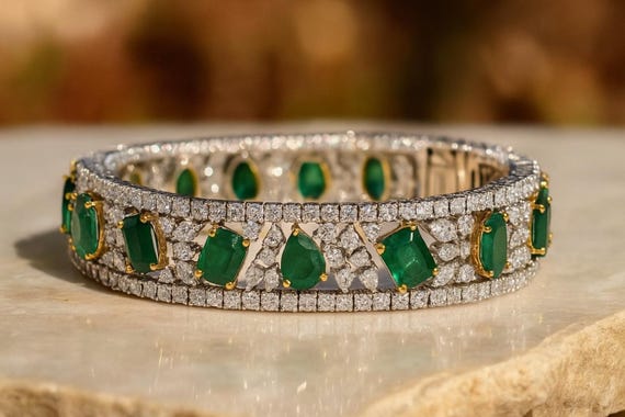 16.83 Carat Emerald Diamond Bracelet 18K white Gold bracelet  Fine Jewelry Luxury Designer Gemstone Bracelet Gift for Her