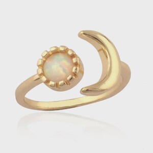 虹色に輝くエチオピアのオープンムーンリング、調節可能、ゴールドメッキ、ステートメントジュエリー