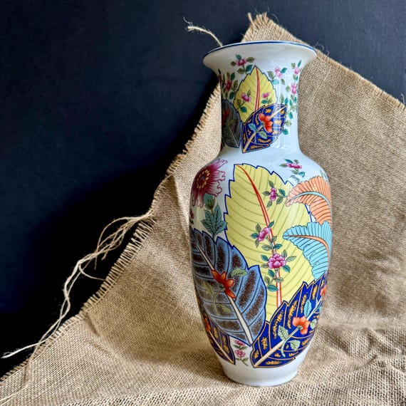 Vintage Tobacco Leaf Vase: Seymour Mann Ginger Jar, Blue Line