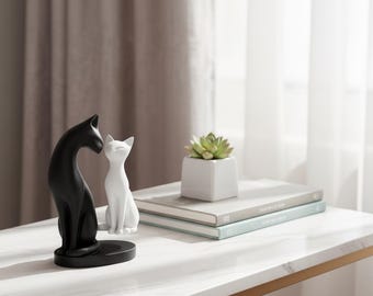 Modern Minimalist Cat Couple Sculpture – Black & White Nordic Home Decor Gift