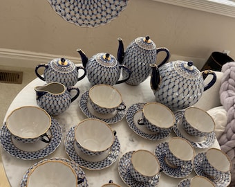 Choice of Lomonosov Porcelain tea coffee service pieces. Cobalt Net pattern