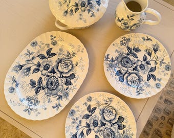 Ralph Lauren Morning Glory Serving Dishes: Dinner Plates, Platter