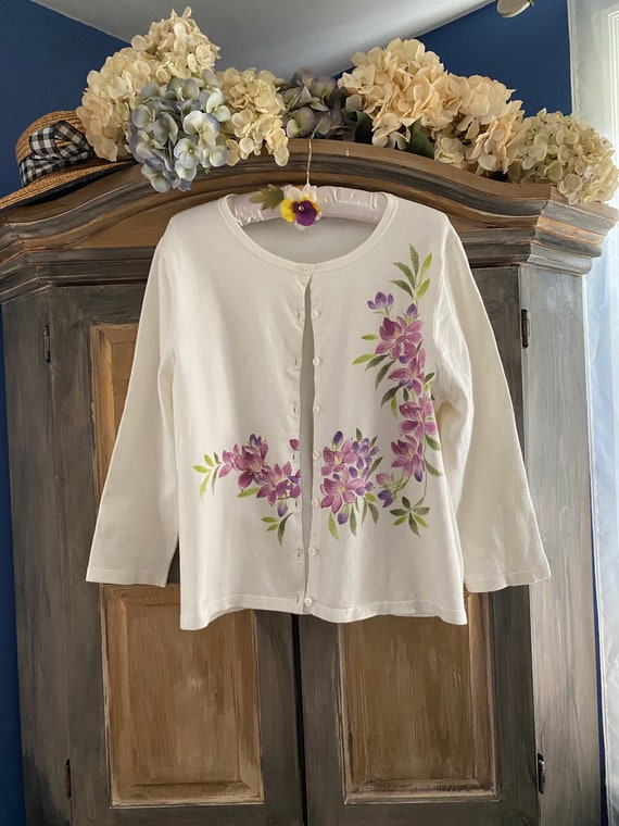 Garnet Hill White Cardigan with Painted Flowers S… - image 1