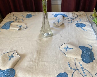 Appliqued Bridge Tablecloth With Adorable Matching Napkins with Sweet Pockets for Each. Blue & White.