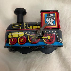 Vintage aufziehbarer Spielzeugzug aus Japan in den 1950er Jahren