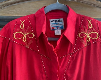 Vintage Wrangler Western Shirt in Red With Gold Studs Size XL