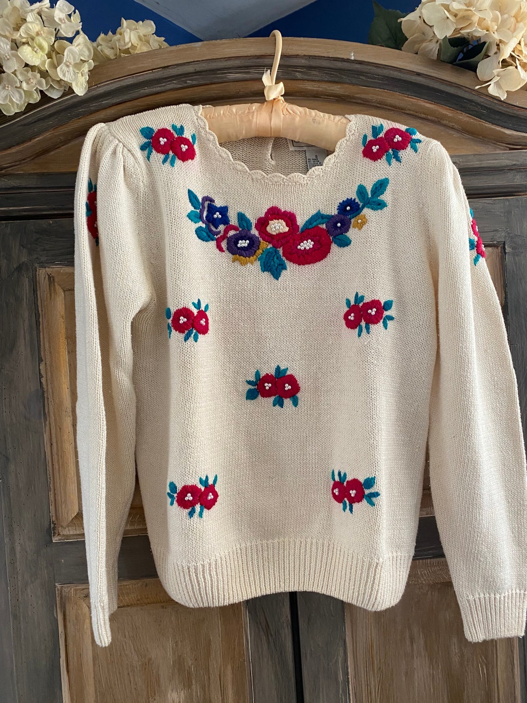 Classic White Sweater Retro Braided