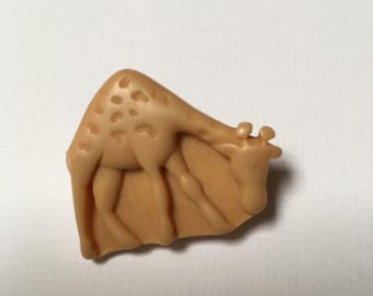 Tiny Resin Giraffe Pin