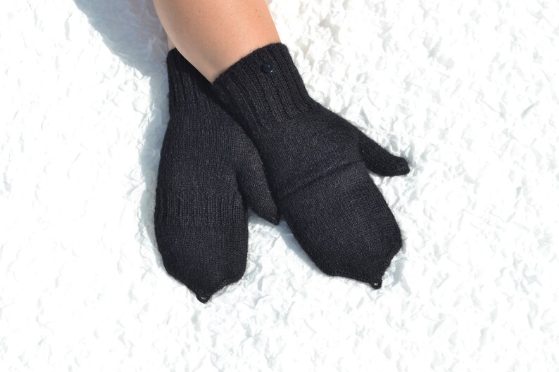 Black pure alpaca convertible mittens with fully covered thumbs