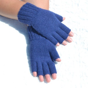 Navy blue hand knitted 100% alpaca tipless half finger gloves