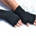 see more listings in the Halbfingerhandschuhe section