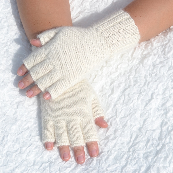 Off-white alpaca half finger gloves, hand knitted women's gloves with open fingers, handmade wrist warmers, alpaca wool gloves, knit mittens