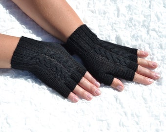 Black half finger gloves, hand knitted black gloves, cable knit women's gloves / wrist warmers, black wool gloves, winter wool gloves