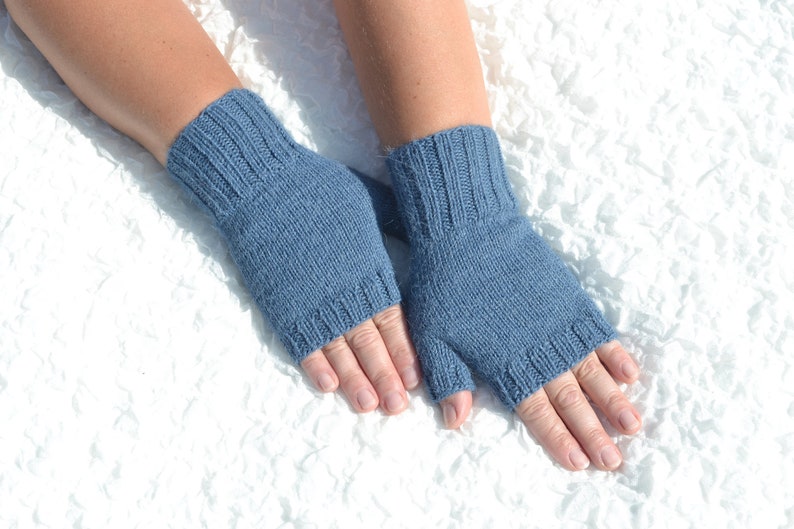 Blue 100% alpaca fingerless gloves