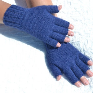 Navy blue hand knitted 100% alpaca tipless half finger gloves