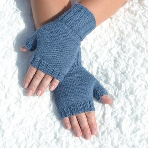 Blue 100% alpaca fingerless gloves