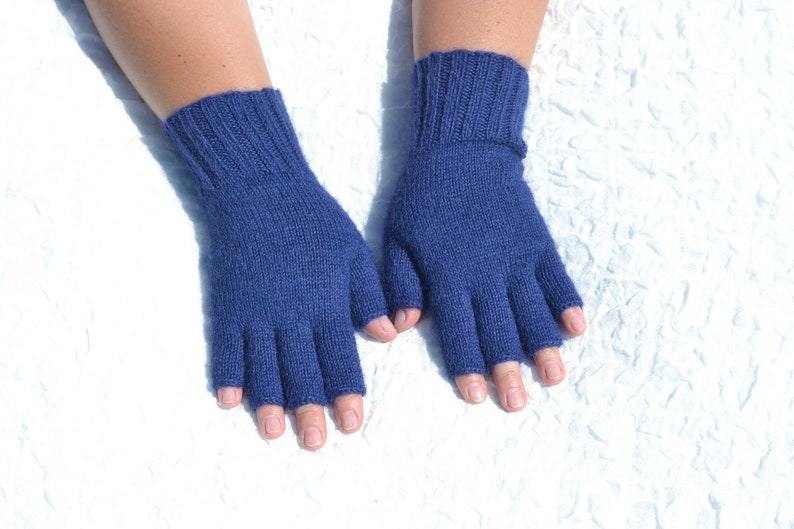 Navy blue hand knitted 100% alpaca tipless half finger gloves