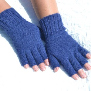 Navy blue hand knitted 100% alpaca tipless half finger gloves