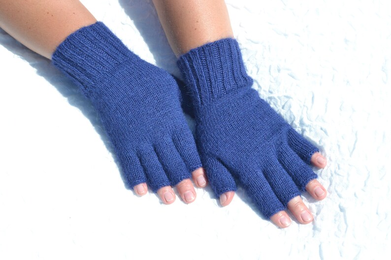 Navy blue hand knitted 100% alpaca tipless half finger gloves