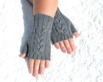 Gray cable knit fingerless gloves, hand knitted wool gloves, handmade gray wool gloves for women's, open finger gray gloves, wrist warmers